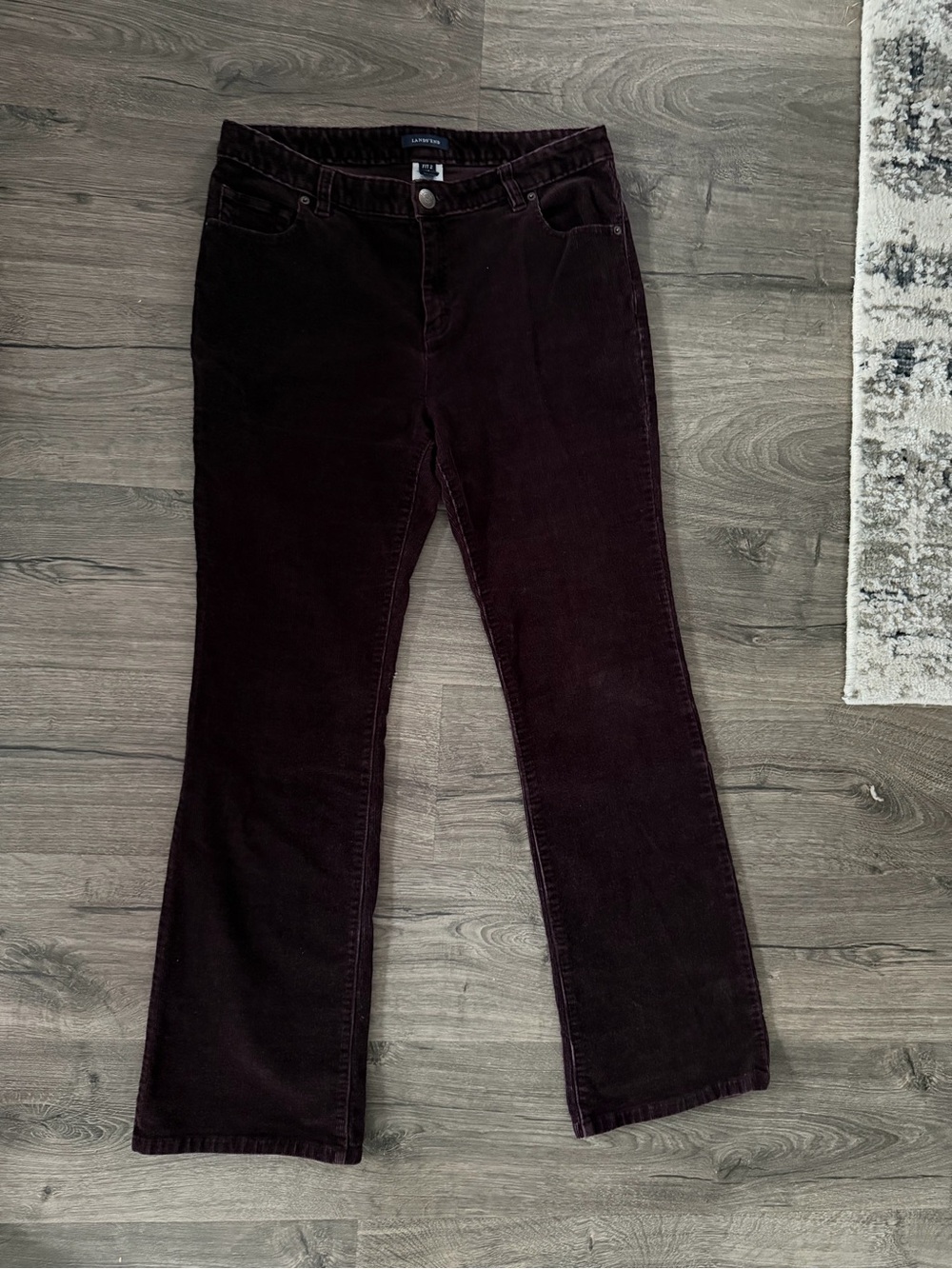 Lands’ End Burgundy Corduroy Pants Women’s Size 10 Bootcut Stretch 31” Inseam - Picture 2 of 4